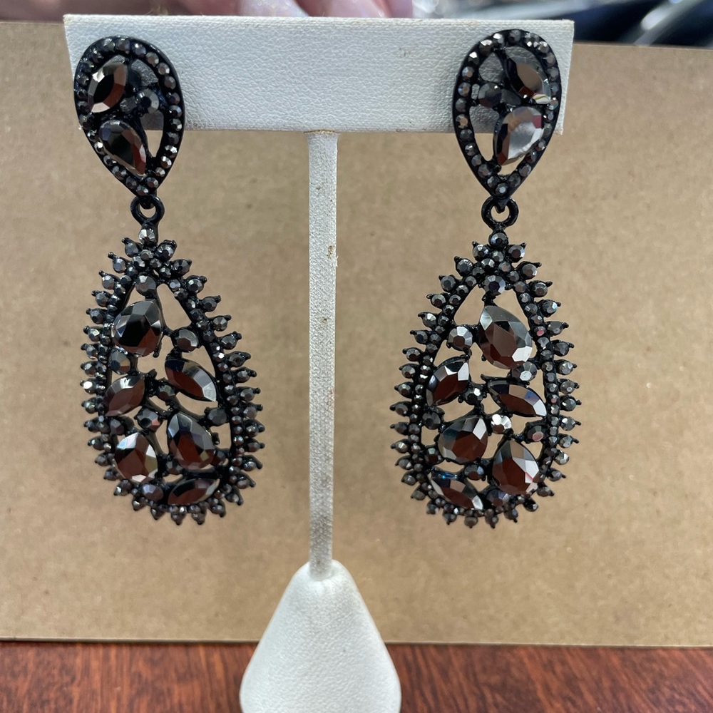 Black earrings